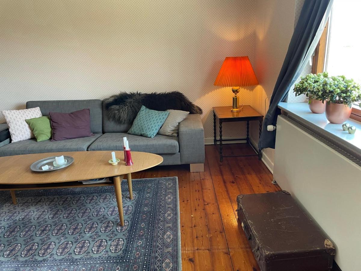 Retro Bolig - Fyldt Med Hygge! Ingen Luksus Daire Kolind Dış mekan fotoğraf