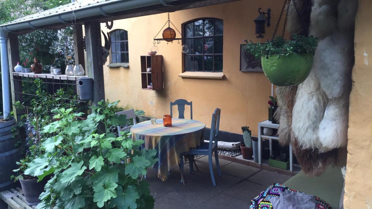 Retro Bolig - Fyldt Med Hygge! Ingen Luksus Daire Kolind Dış mekan fotoğraf
